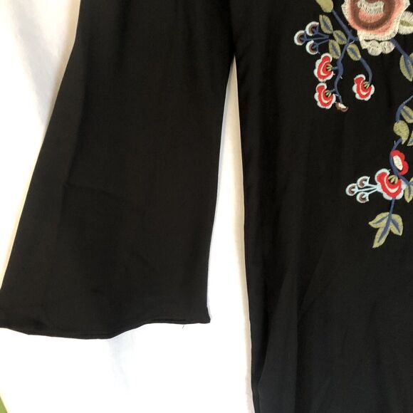 NWT Sugar + Lips Black Sheath Boho Dress, Long-Sleeve Floral Embroidery Size XS - Picture 4 of 9